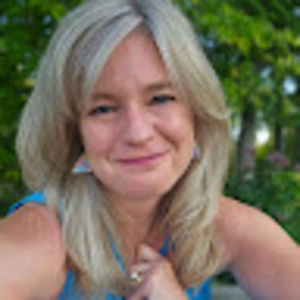 Meet your Posher, Stacy